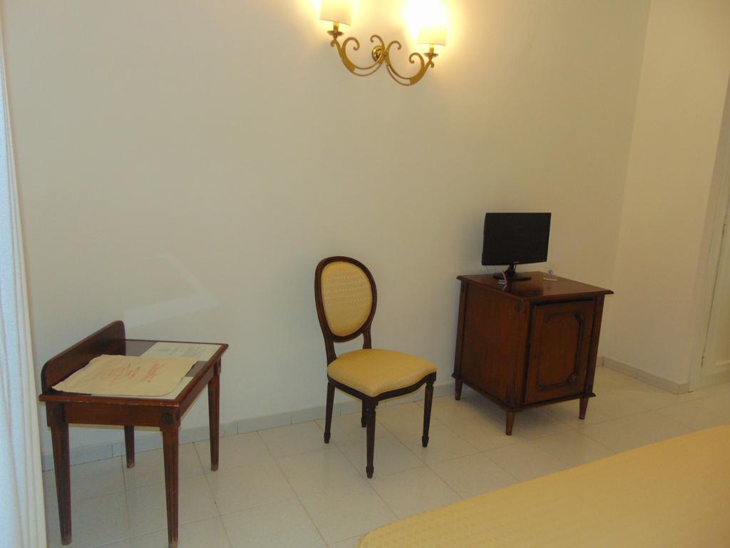 Hotel Calla' Policoro Buitenkant foto