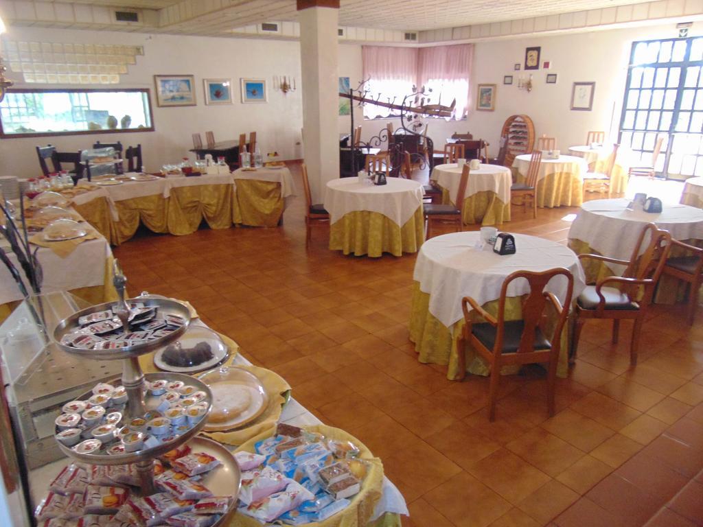 Hotel Calla' Policoro Buitenkant foto