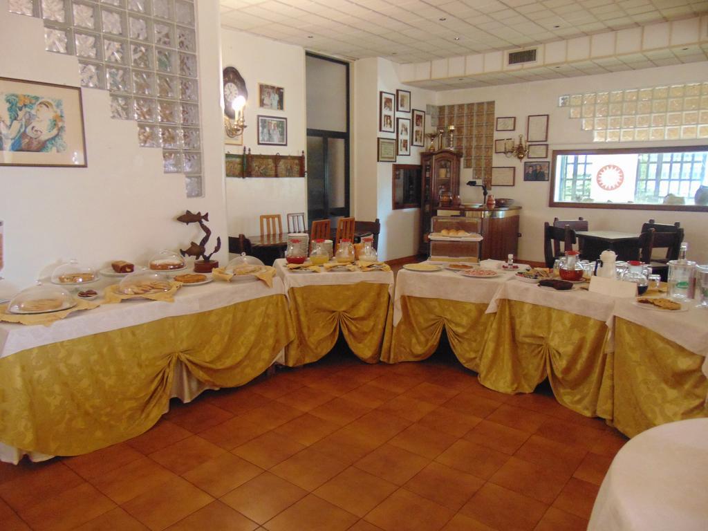 Hotel Calla' Policoro Buitenkant foto