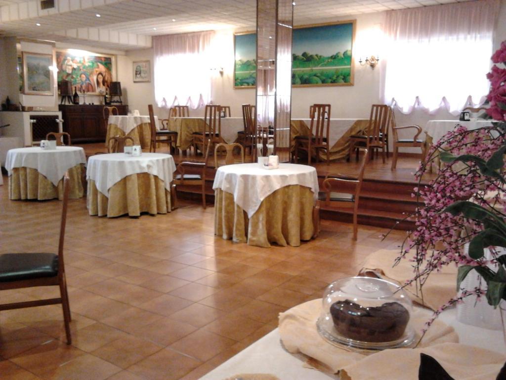 Hotel Calla' Policoro Buitenkant foto